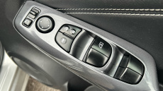 Nissan Juke 1.0 DiG-T 114 N-Connecta 5dr Petrol Hatchback